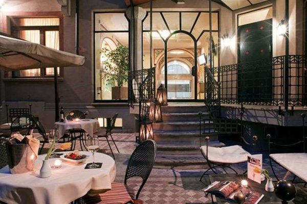 Ih Hotels Milano Regency