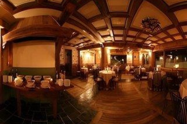 Hotel Bucaneve
