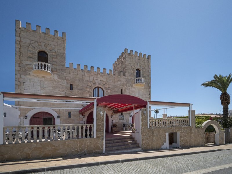 Castell de Lô recenzie