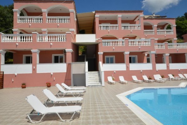 Paradiso Apartments