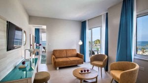 Executive Sea View Suite