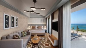 Penthouse Suite s jacuzzi, bočný výhľad na more