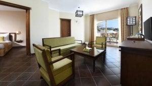 Rodinná izba, výhľad bazén Resort