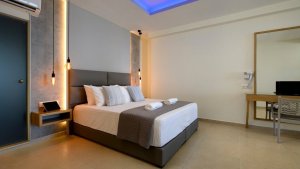 Blue sea Queen Suite with sea view