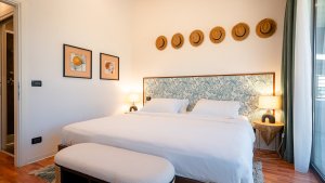 Hotel Suite