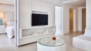 YALI SEAFRONT SUITE