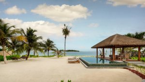 Family Beach Retreat With Pool
