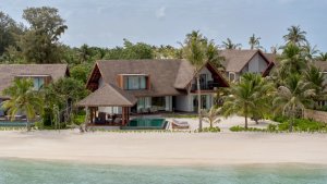 Two Bedroom Beach Retreat With Pool