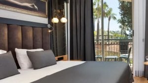 Family Room with Side Sea View