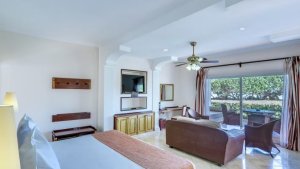 Luxury Junior Suite Royal Service