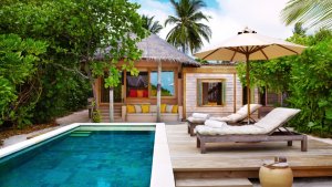 Family Lagoon Beach Villa with Pool
