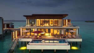 Three-Bedroom Ocean Water Pool Atelier