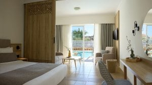 Superior Family Room with Sharing Pool