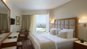 Double Comfort Side Sea View