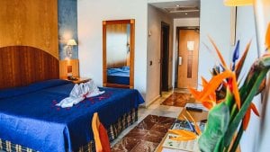 DOUBLE ROOM