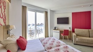 Superior room with front sea view