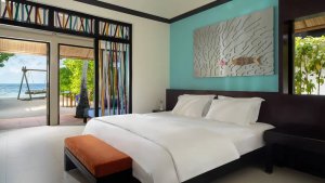 Beachfront Jet Pool Villa