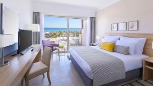 Deluxe Family Queen Bed Bay View