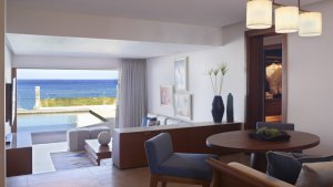 Peninsula Grand Villas