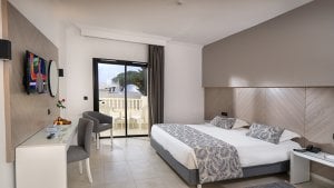 Twin bedroom