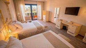 Deluxe Rooms