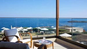 Infinite Sea View Escape