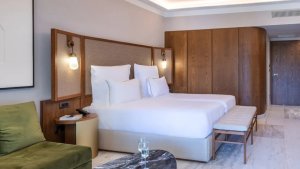 Tropical Open Plan Suite