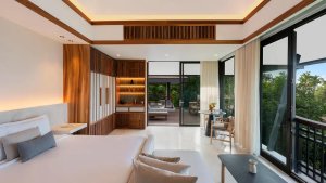 Hillside  Pool Villa - King