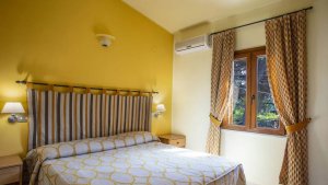 COMFORT ROOM WITH POOL VIEWv