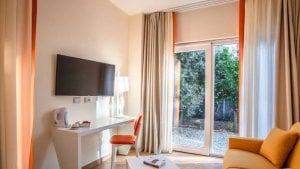 JUNIOR SUITE