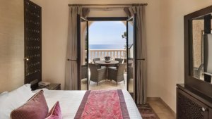 One Bedroom Suite ~ Sea view