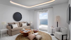 Galaxy 1 Bedroom Pool Suite