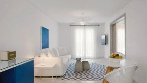 Laveer 1 Bedroom Pool Suite