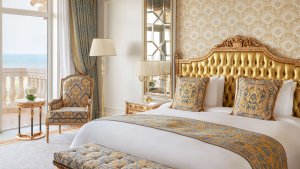 Premier Suite With Balcony and Club Lounge Access