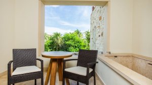Preferred Club Junior Suite Tropical View