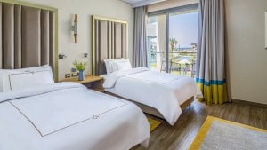 Lagoon Deluxe Suite Twin beds Sea View