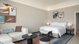 Superior Room, King Bed, Garden View