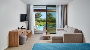 Junior Suite s privátnym bazénom garden