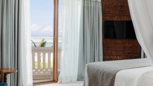 BEACHFRONT DELUXE ROOM