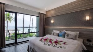 Deluxe Double Room with Balcony & Sea View with Honeymooners Escape