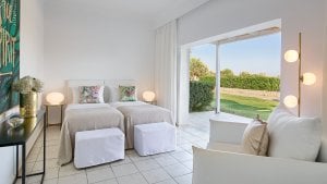 LUXME FAMILY BUNGALOW POOLSIDE