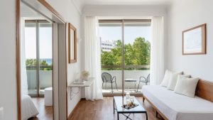 PREMIER FAMILY GUESTROOM SIDE SEA VIEW