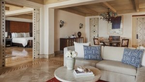 Casita Suite – Oceanfront with Infinity Pool