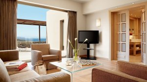 ONE BEDROOM SUITE SEA VIEW WITH PRIVATE POOL