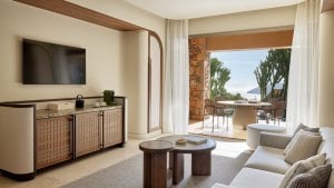 PREMIUM ONE BEDROOM SUITE SEA VIEW WITH PRIVATE POOL