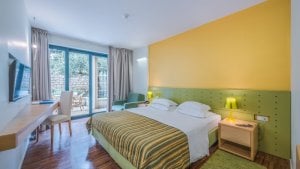 Superior izba 2+1 (resort, balkón, park strana) 4*