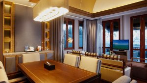 Beachfront 2 bedroom Pool Villa