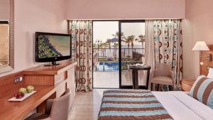 DELUXE SUPERIOR ROOM WITH PRIVATE POOL SEA VIEW