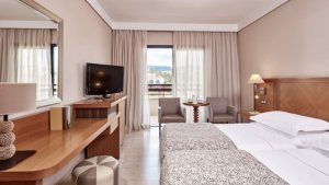 TWIN/DOUBLE ROOM SIDE SEA VIEW