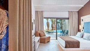 Štandardná izba v swim-up v bungalove s výhľadom na krajinu